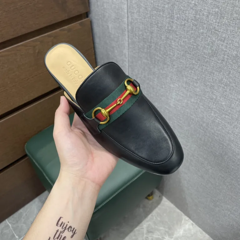 Gucci Shoe 